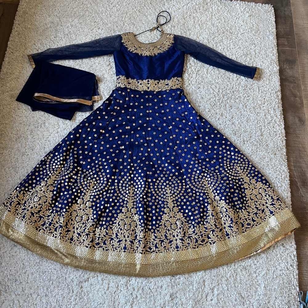 Blue dress